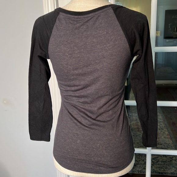 AMERICAN EAGLE long sleeve baseball tee, grey, size XS - Picture 5 of 8